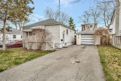 25 Valleyview Crescent Belleville ON K8P 3E9