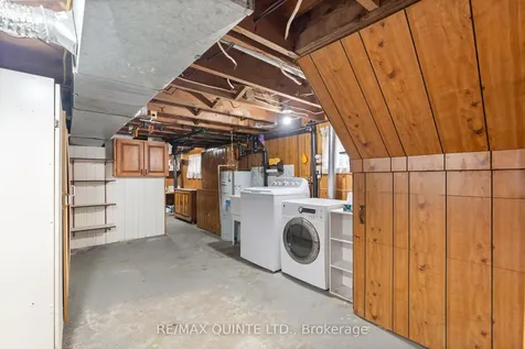 25 Valleyview Crescent Belleville ON K8P 3E9