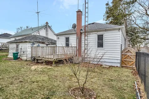 25 Valleyview Crescent Belleville ON K8P 3E9