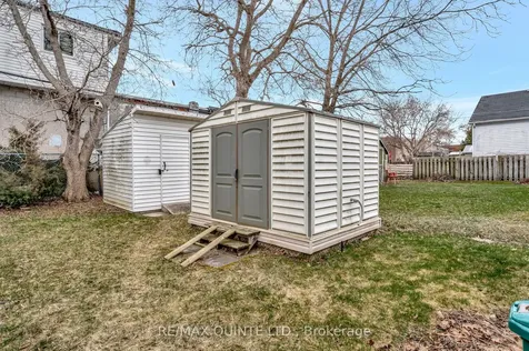 25 Valleyview Crescent Belleville ON K8P 3E9