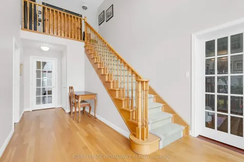 39 Grosvenor Drive Belleville ON K8P 5K3