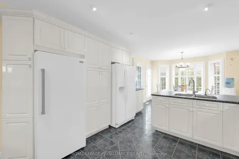 39 Grosvenor Drive Belleville ON K8P 5K3