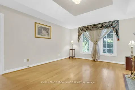 39 Grosvenor Drive Belleville ON K8P 5K3