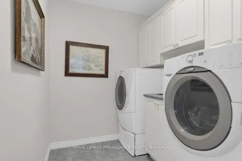 39 Grosvenor Drive Belleville ON K8P 5K3