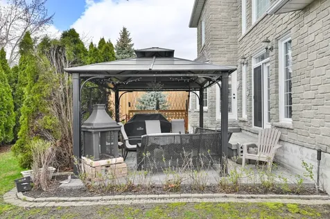 39 Grosvenor Drive Belleville ON K8P 5K3