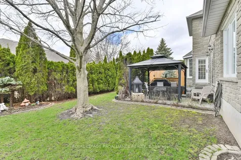 39 Grosvenor Drive Belleville ON K8P 5K3