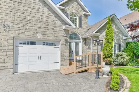 39 Grosvenor Drive Belleville ON K8P 5K3