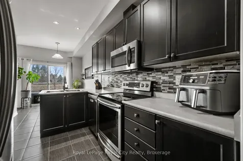 23 Courtney Street Centre Wellington ON N1M 0C9