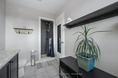 23 Courtney Street Centre Wellington ON N1M 0C9