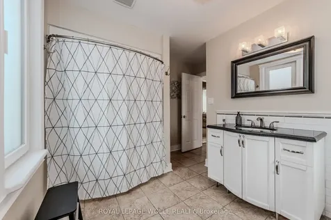 249 Maple Street Cambridge ON N3C 1T1