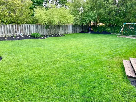 249 Maple Street Cambridge ON N3C 1T1