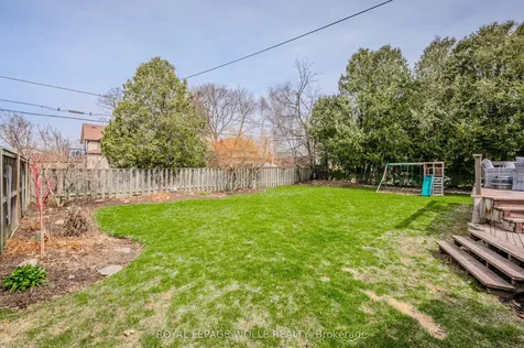 249 Maple Street Cambridge ON N3C 1T1