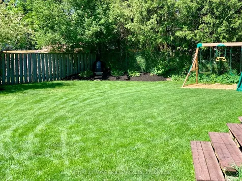 249 Maple Street Cambridge ON N3C 1T1