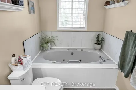 122 Glen Oaks Court Cornwall ON K6H 7E6