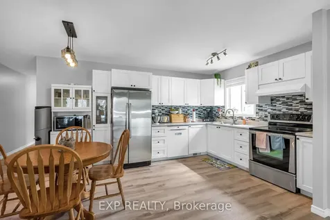 122 Glen Oaks Court Cornwall ON K6H 7E6