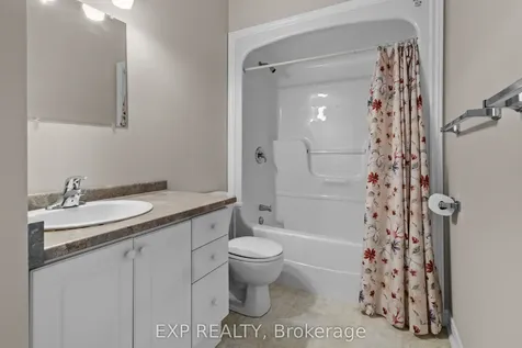 5595 Drummond Road Niagara Falls ON L2G 4L2