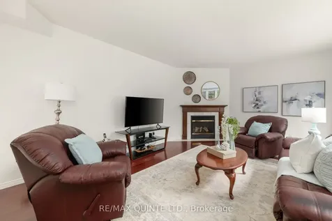 14 Hilton Place Belleville ON K8P 5N2