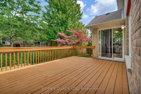 14 Hilton Place Belleville ON K8P 5N2