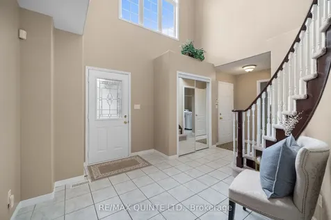 14 Hilton Place Belleville ON K8P 5N2