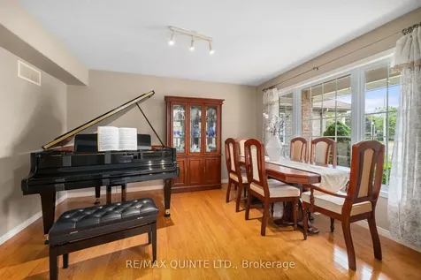 14 Hilton Place Belleville ON K8P 5N2