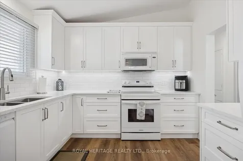 11 Willow Drive Belleville ON K8N 1X1