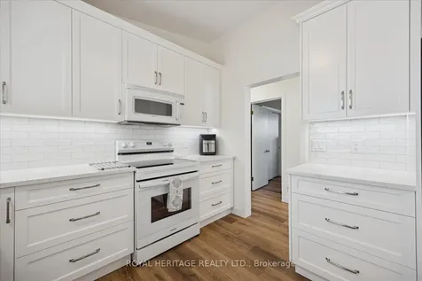 11 Willow Drive Belleville ON K8N 1X1