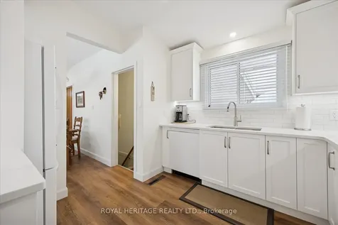 11 Willow Drive Belleville ON K8N 1X1