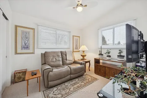 11 Willow Drive Belleville ON K8N 1X1