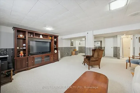 11 Willow Drive Belleville ON K8N 1X1