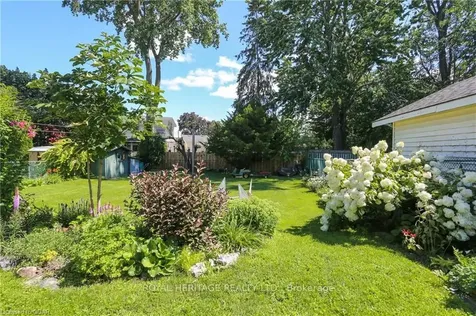 11 Willow Drive Belleville ON K8N 1X1