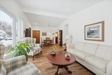 11 Willow Drive Belleville ON K8N 1X1