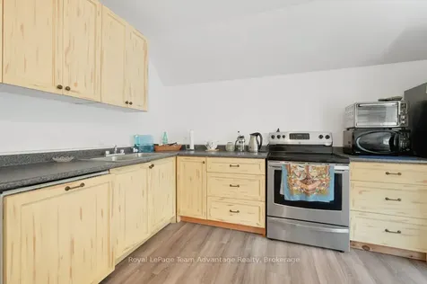 76 Bowes Street Parry Sound ON P2A 2L7
