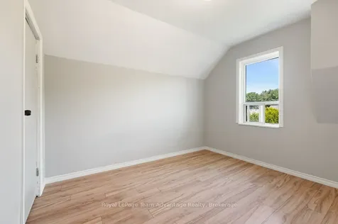 76 Bowes Street Parry Sound ON P2A 2L7