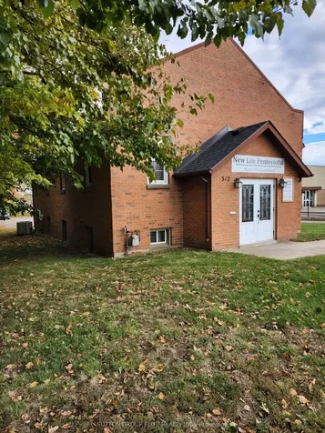 312 Erie Street S Leamington ON N8H 3C5