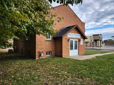 312 Erie Street S Leamington ON N8H 3C5
