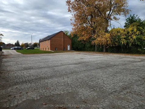 312 Erie Street S Leamington ON N8H 3C5