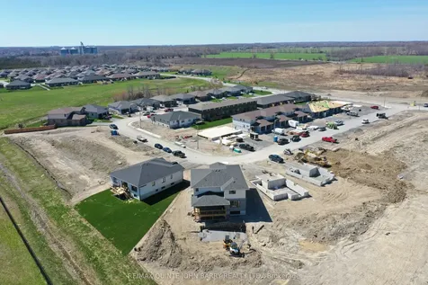 43 Parkland Circle N/a Quinte West ON K8V 0R3