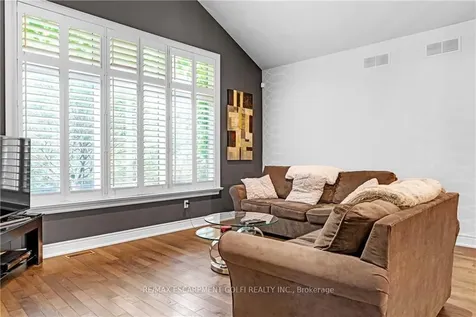 22 Creekside Drive Niagara-on-the-lake ON L0S 1J0