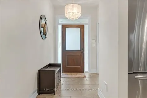22 Creekside Drive Niagara-on-the-lake ON L0S 1J0