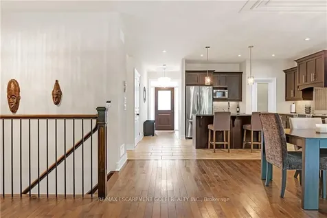 22 Creekside Drive Niagara-on-the-lake ON L0S 1J0