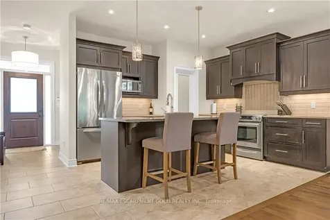 22 Creekside Drive Niagara-on-the-lake ON L0S 1J0