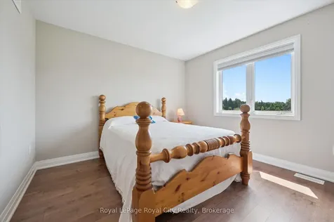 113 Aberdeen Street Centre Wellington ON N1M 0B8