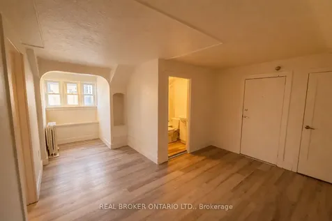 44 Weber Street W Kitchener ON N2H 3Z2