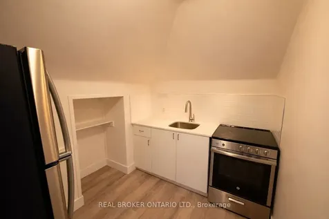 44 Weber Street W Kitchener ON N2H 3Z2