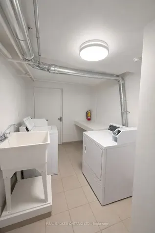44 Weber Street W Kitchener ON N2H 3Z2