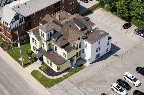44 Weber Street W Kitchener ON N2H 3Z2