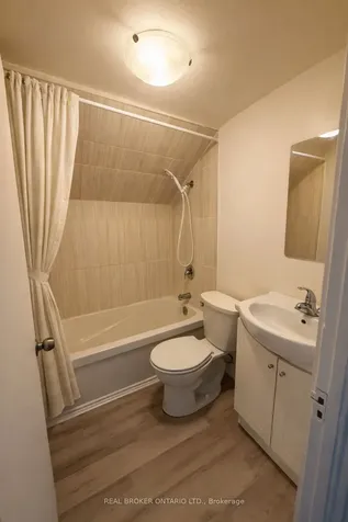 44 Weber Street W Kitchener ON N2H 3Z2