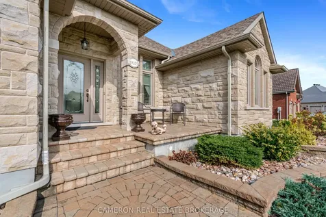 18105 Farlinger Drive South Glengarry ON K6H 5R5
