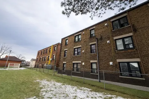 46 College Street Kitchener ON N2H 5A1