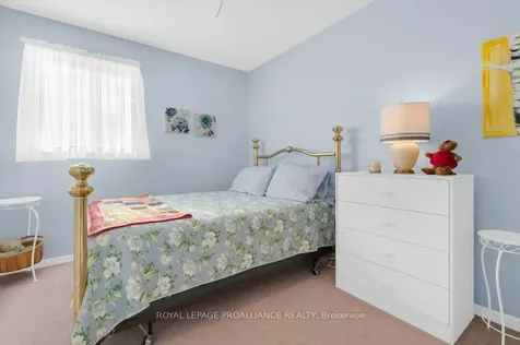 72 Gilbert Street Belleville ON K8P 3H2